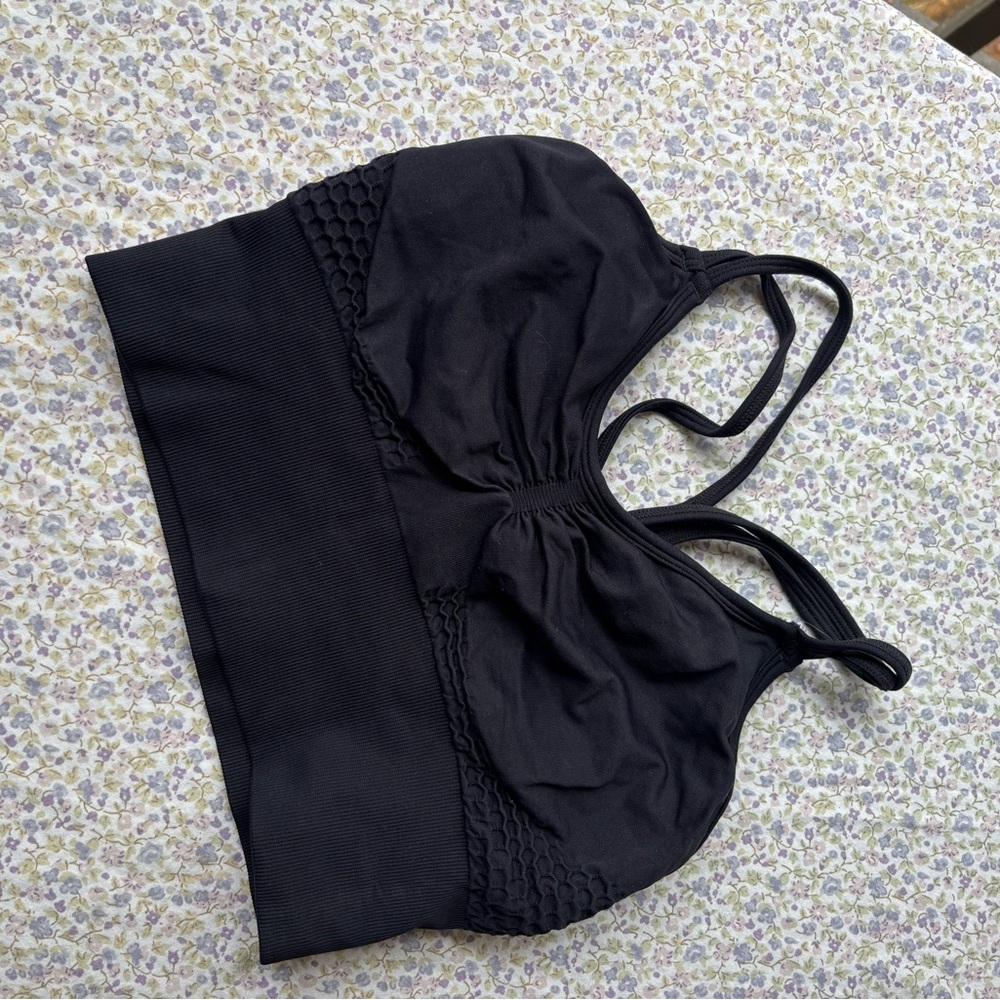 Black Sports Bra